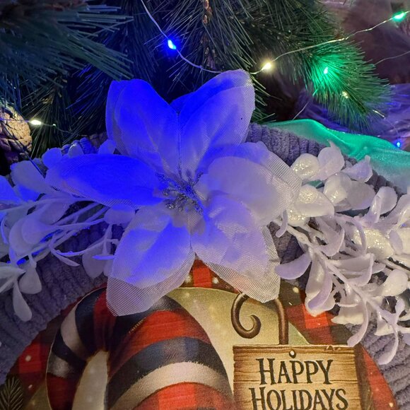 15" Gnome Holiday Wreath - Picture 6 of 6